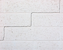 les fissures de solage peuvent causer des problème au niveau des briques