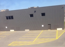 Photo 1: Ligne de stationnement commercial, Anjou Photo 1: Ligne de stationnement commercial, Anjou